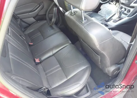 2013 Ford Focus Se z USA, uszkodzony, nr VIN 1FADP3K2XDL297690